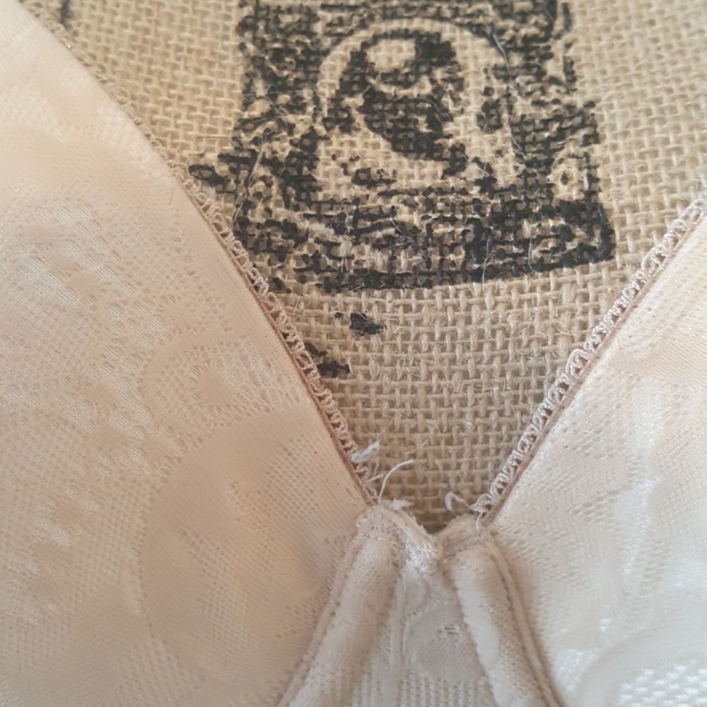 Bra - Picture 2 of 4
